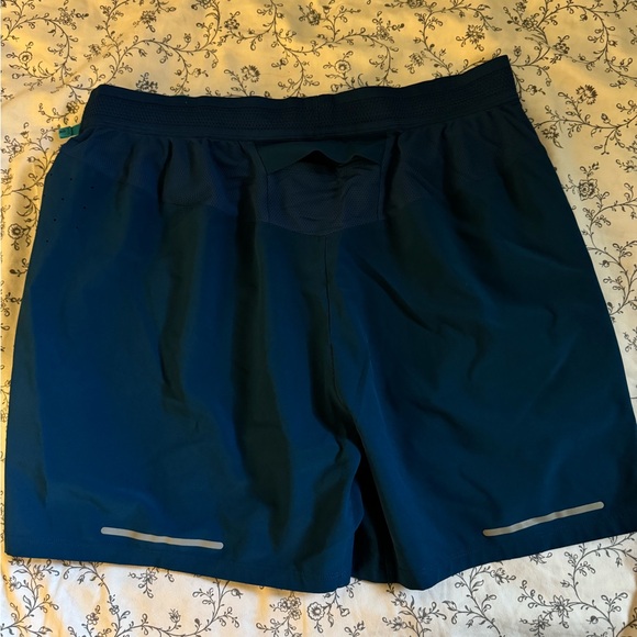 Navy Blue GymShark Shorts 🦈 - Picture 5 of 5